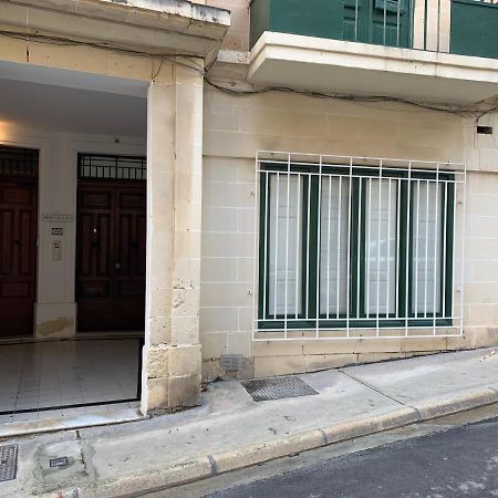 4 Bedroom Apartment Near Sliema Seafront Luaran gambar