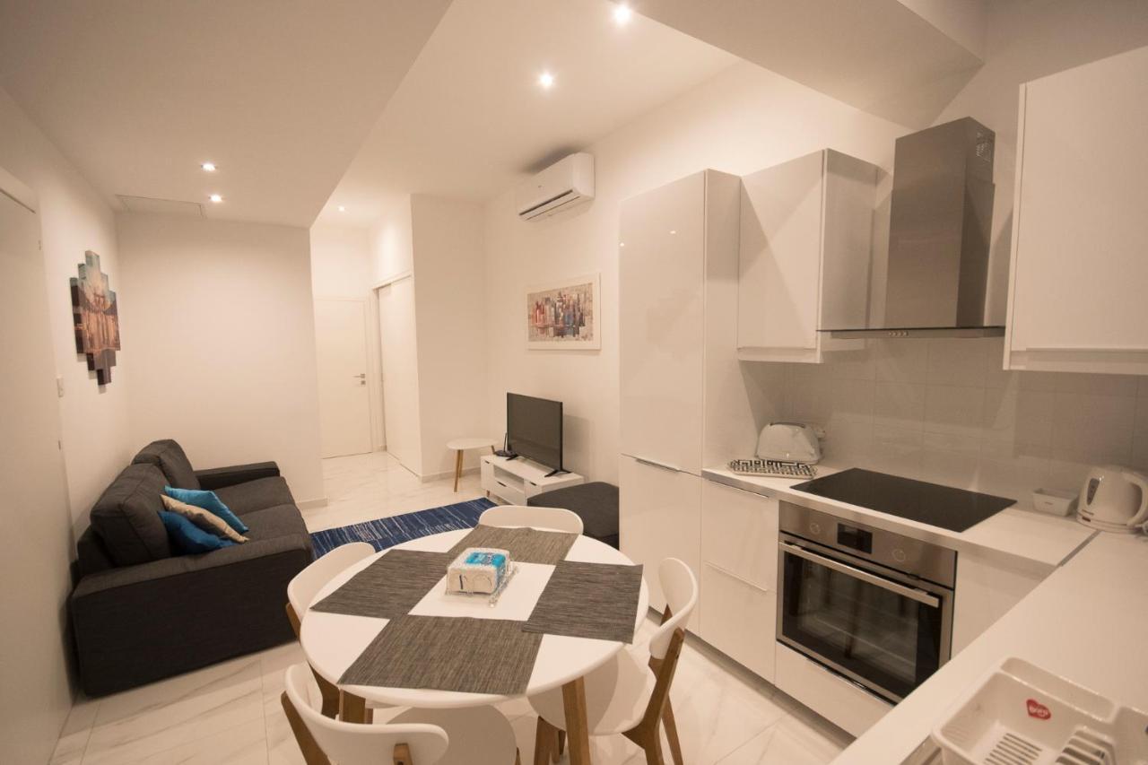 4 Bedroom Apartment Near Sliema Seafront Luaran gambar
